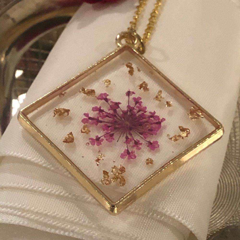 Real flower pendant